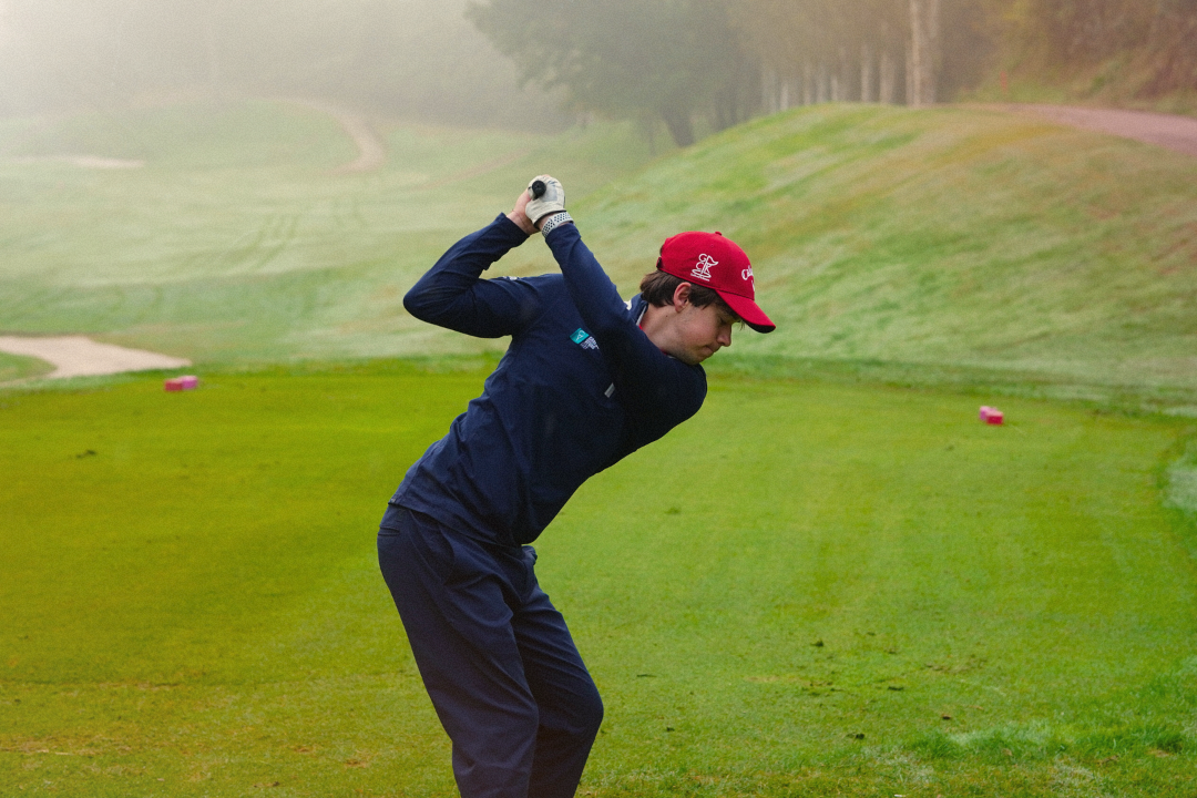 cuánto cuesta jugar al golf en españa